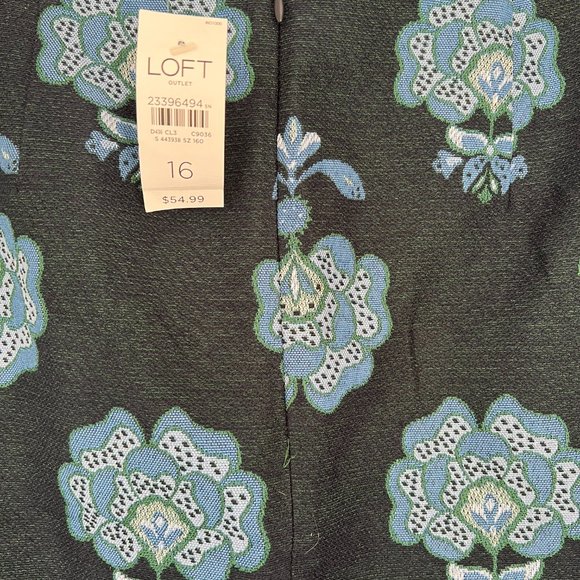 LOFT Outlet Navy Blue Floral Textured Skirt, Size 16W, NWT - Picture 4 of 5